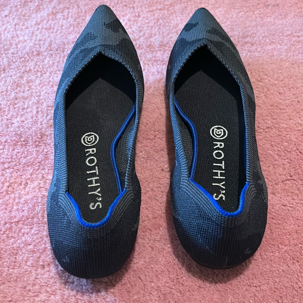 Rothy’s retired The Point Flats Black/Grey Camo - Picture 6 of 17